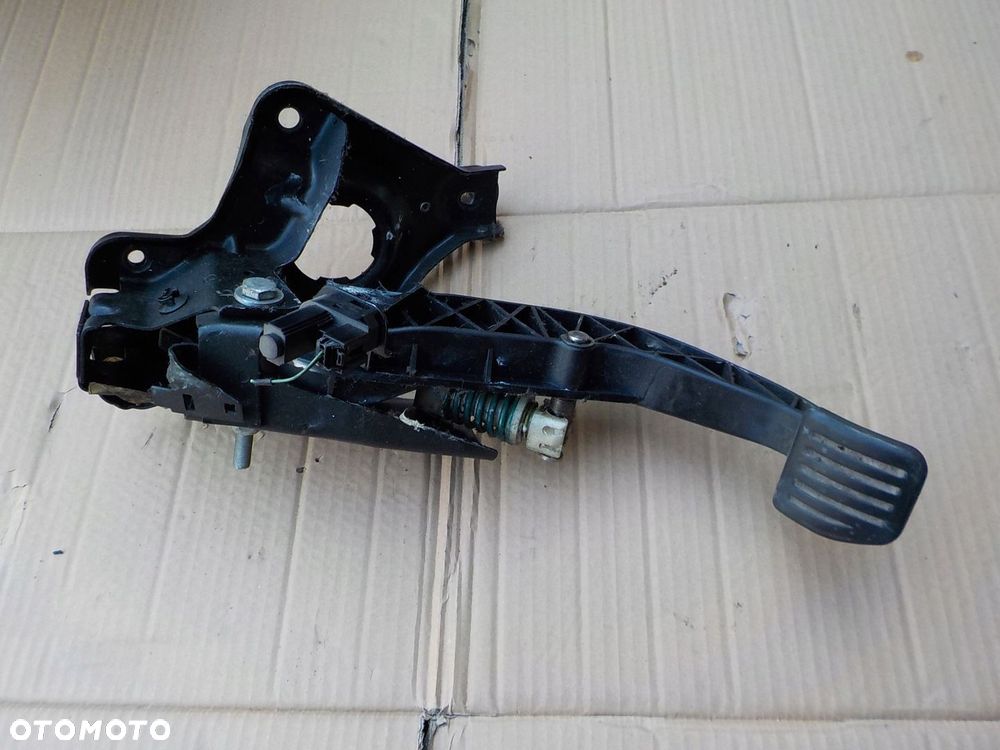 pedał sprzęgła ford s-max mk1 6G927B633NK - 1