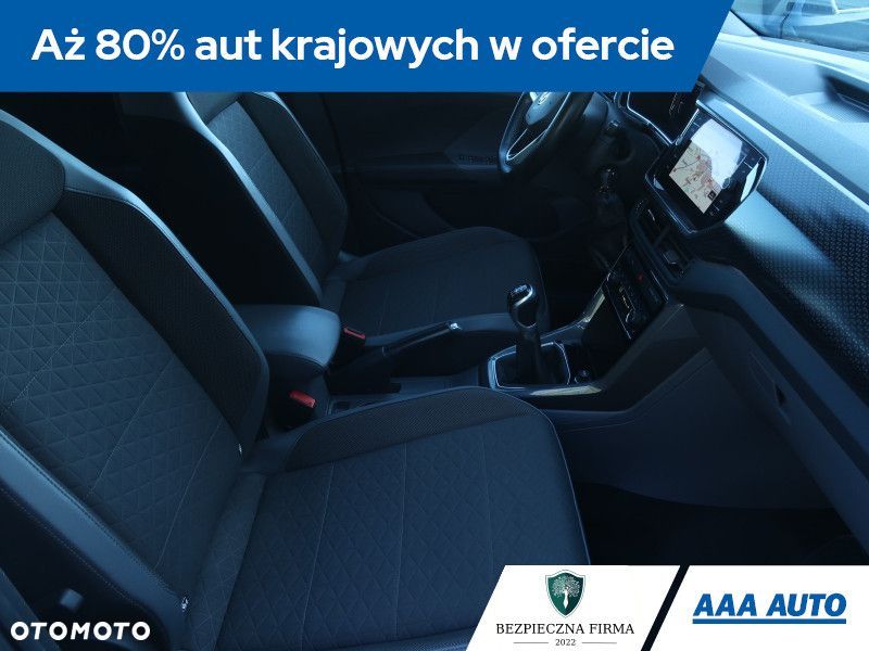 Volkswagen T-Cross - 10