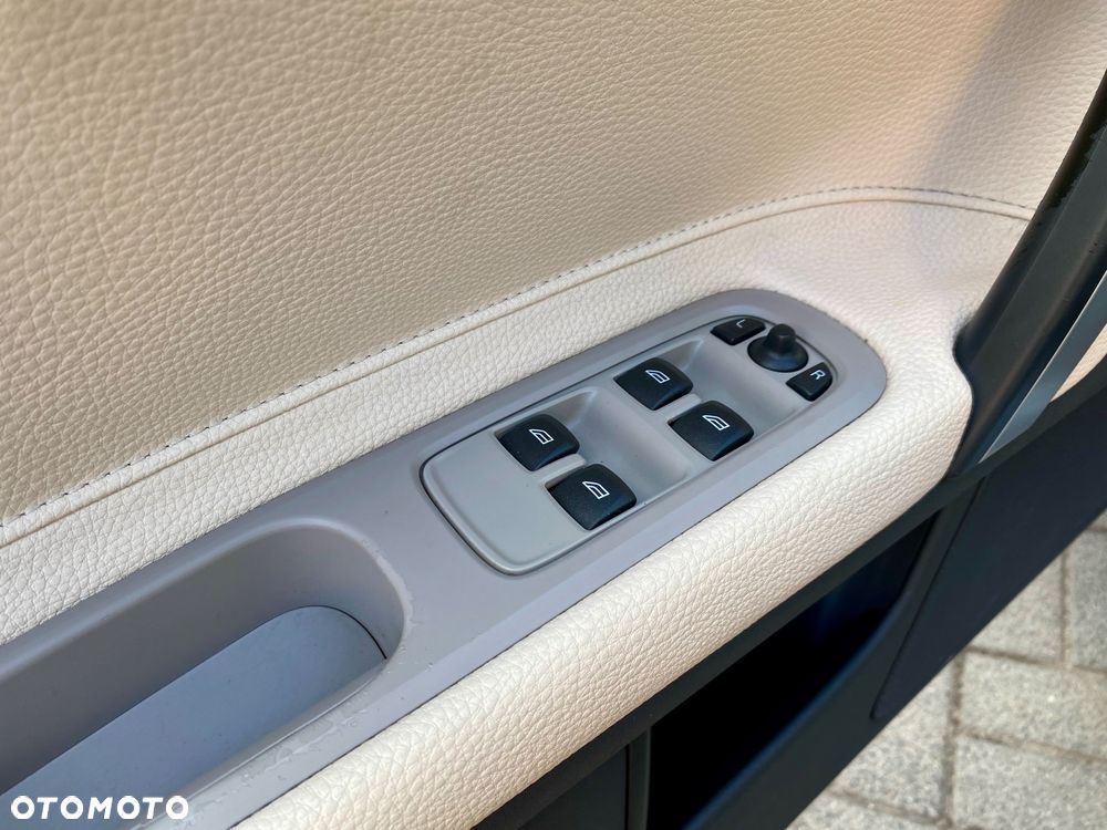 Volvo C70 T5 Summum - 32