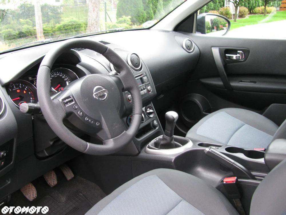 Nissan Qashqai 1.6 Visia - 14