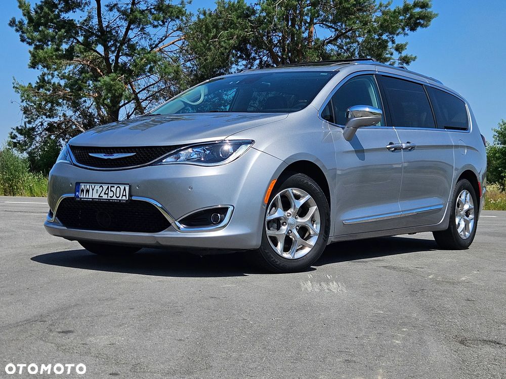 Chrysler Pacifica - 10