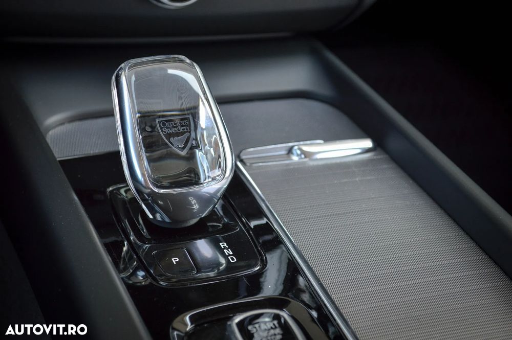 Volvo XC 60 B5 MHEV AWD Inscription - 13