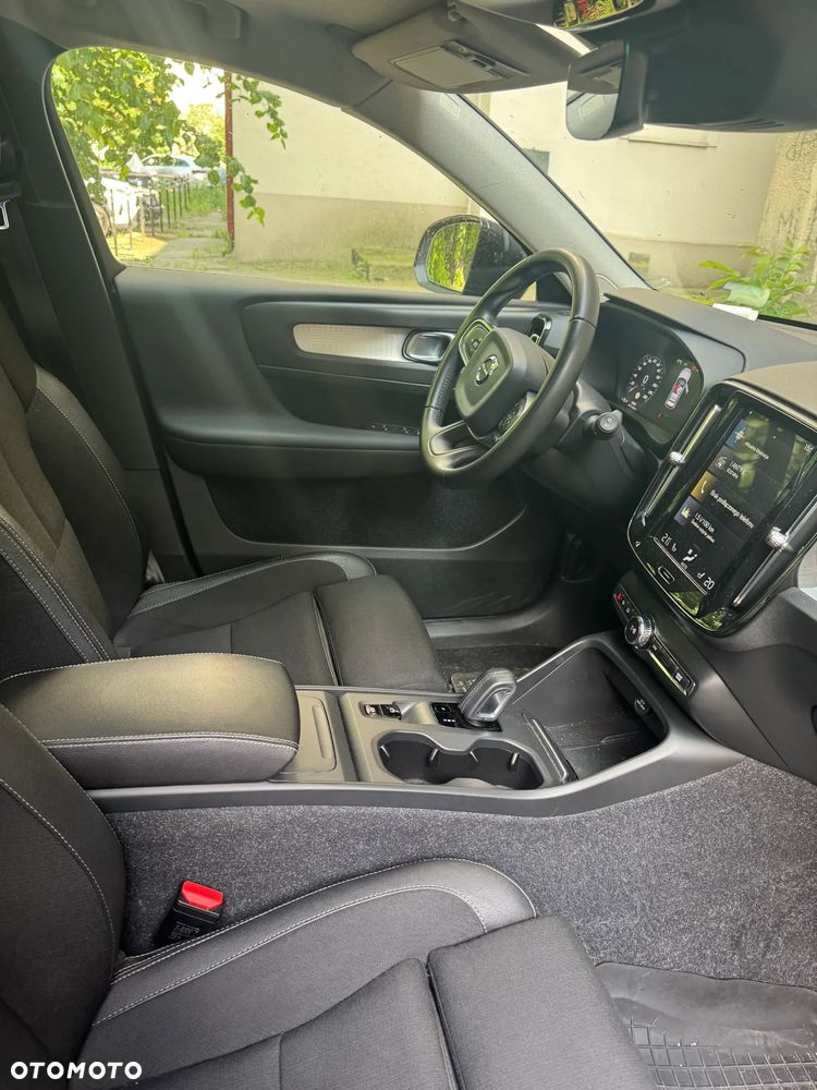 Volvo XC 40 D3 AWD Momentum - 21