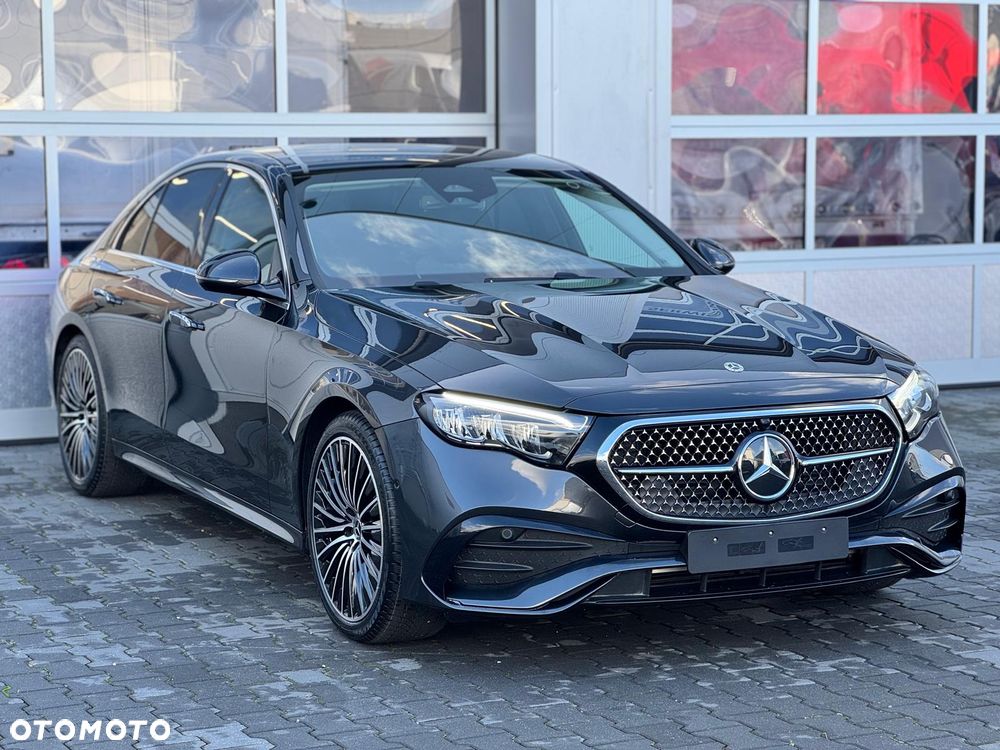 Mercedes-Benz E-Class 2025 photo 3