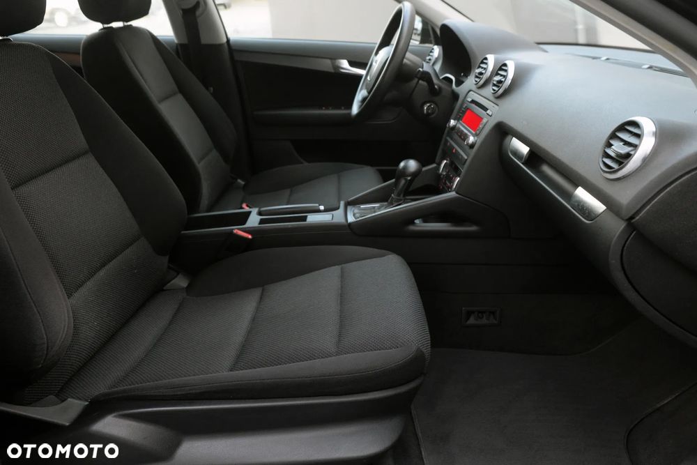 Audi A3 Sportback - 37