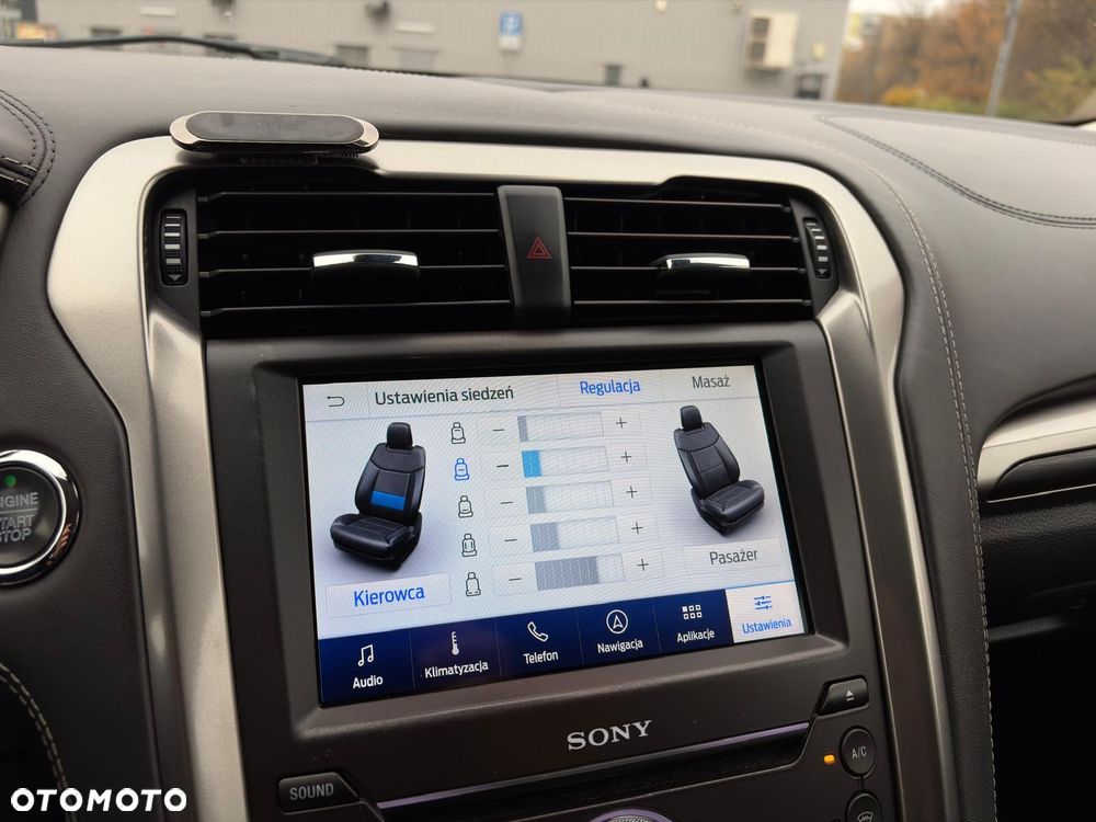 Ford Mondeo 2.0 Hybrid Vignale - 30