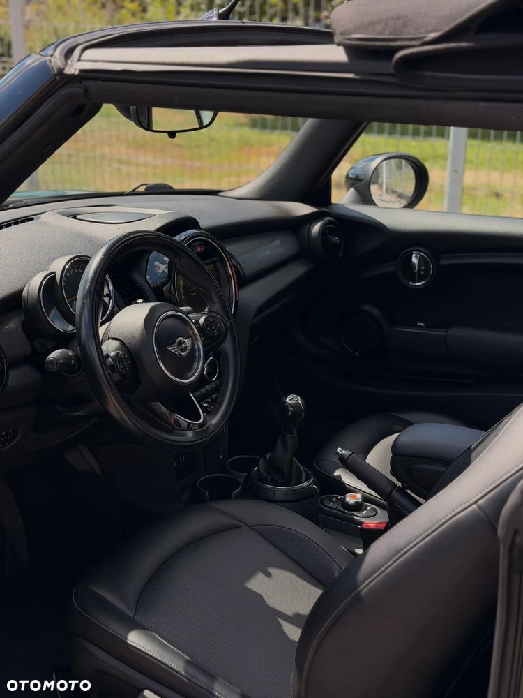 MINI Cooper Standard - 17