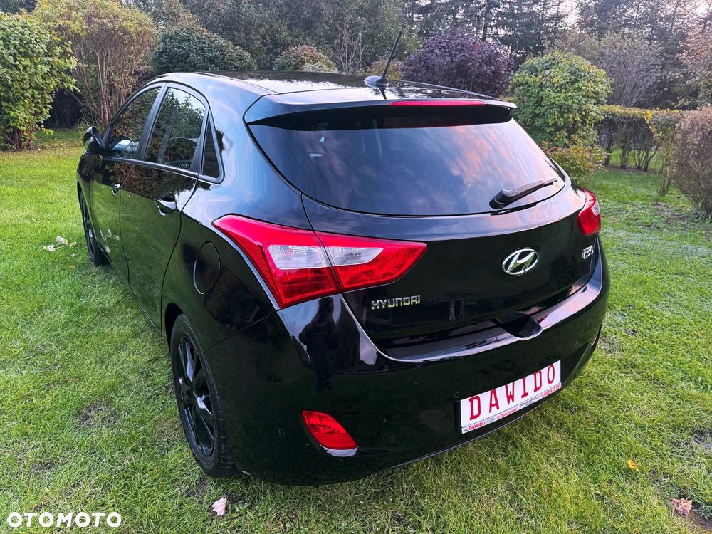 Hyundai i30 1.6 Fifa World Cup Edition - 17