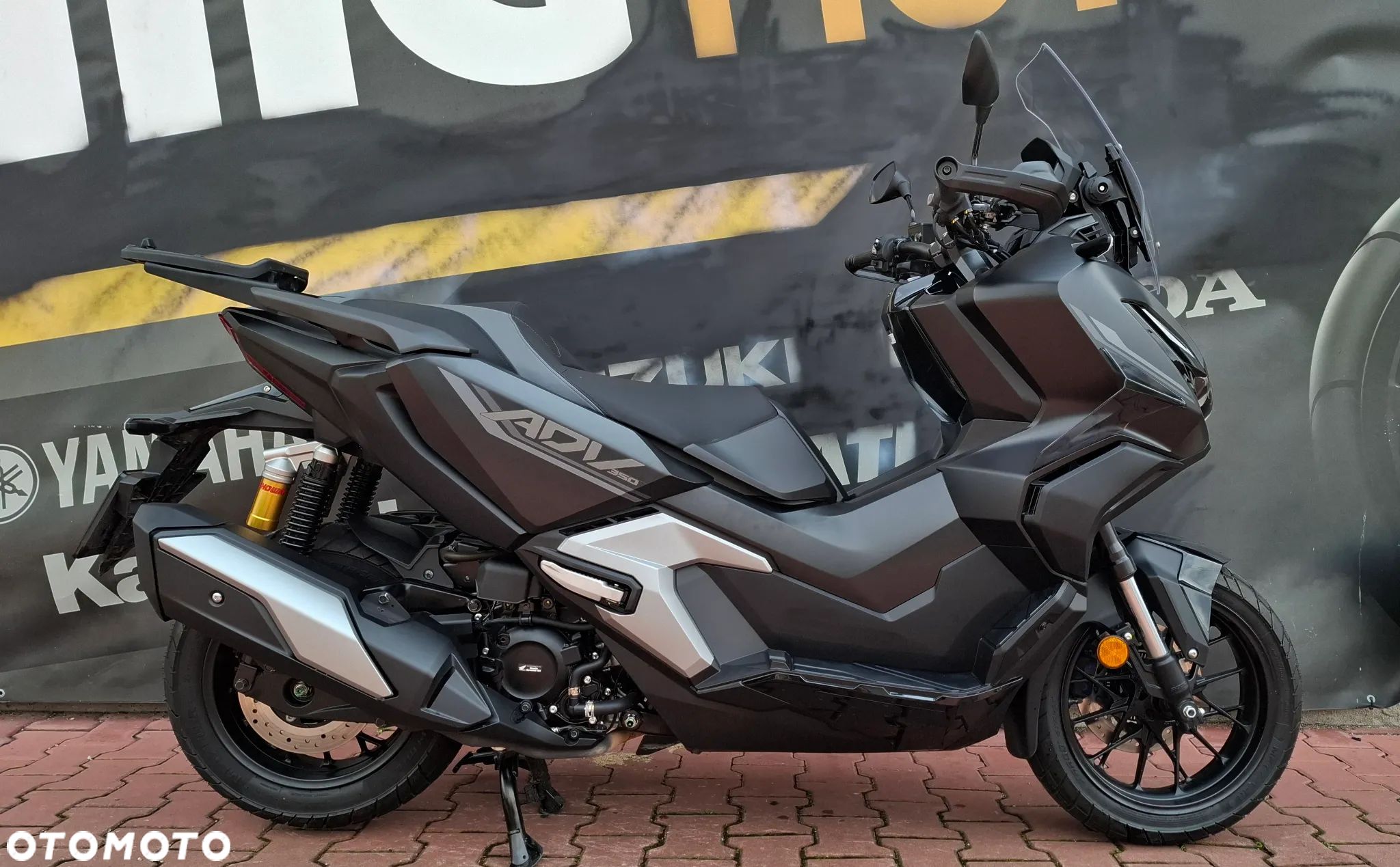 Honda ADV350 - 1