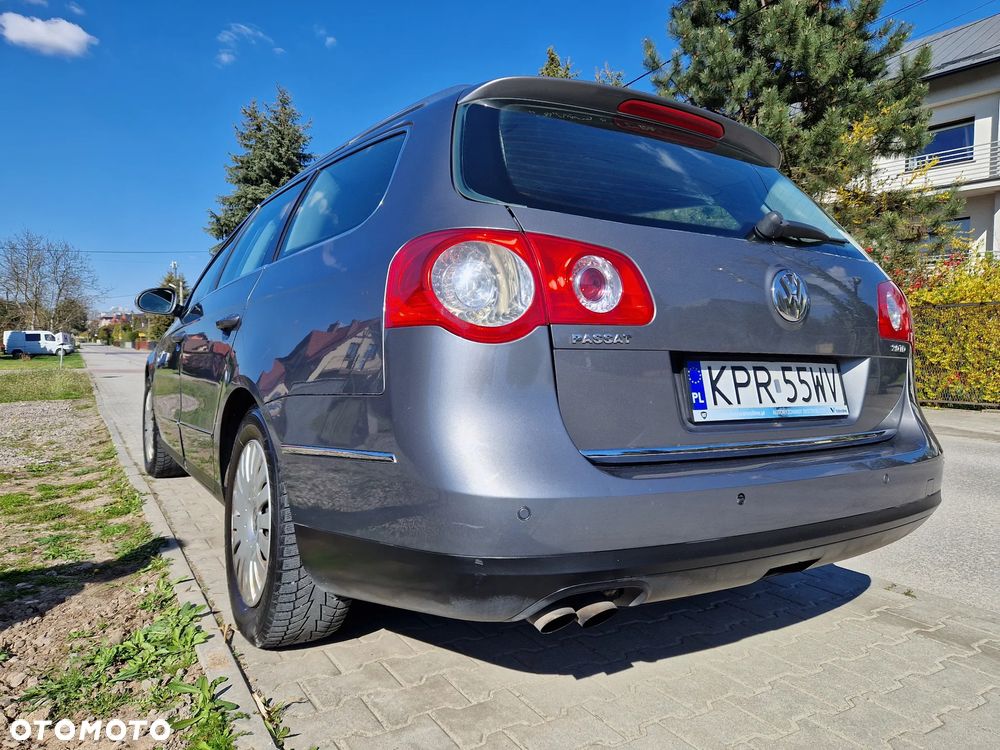 Volkswagen Passat 2.0 TDI DPF Highline - 5