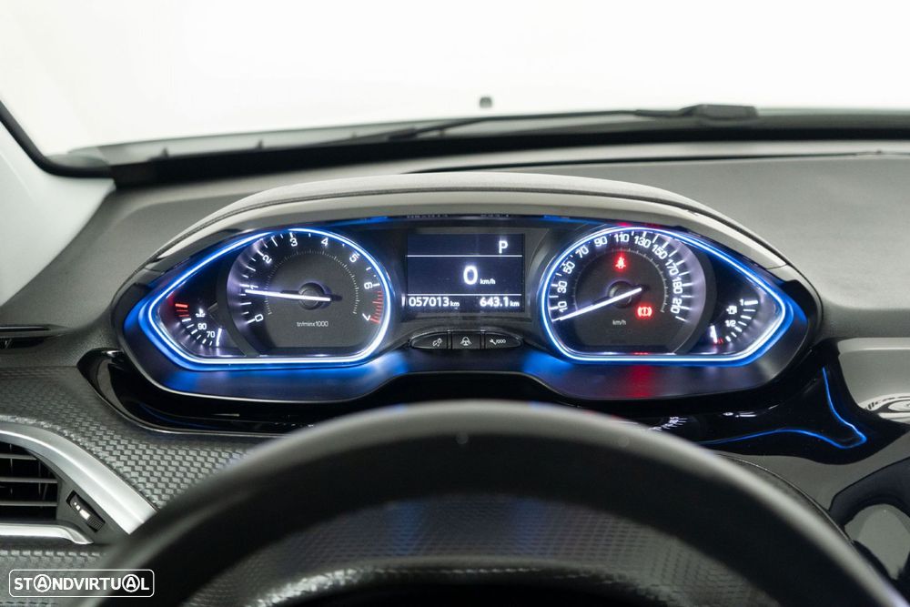 Peugeot 2008 1.2 PureTech Crossway EAT6 - 25