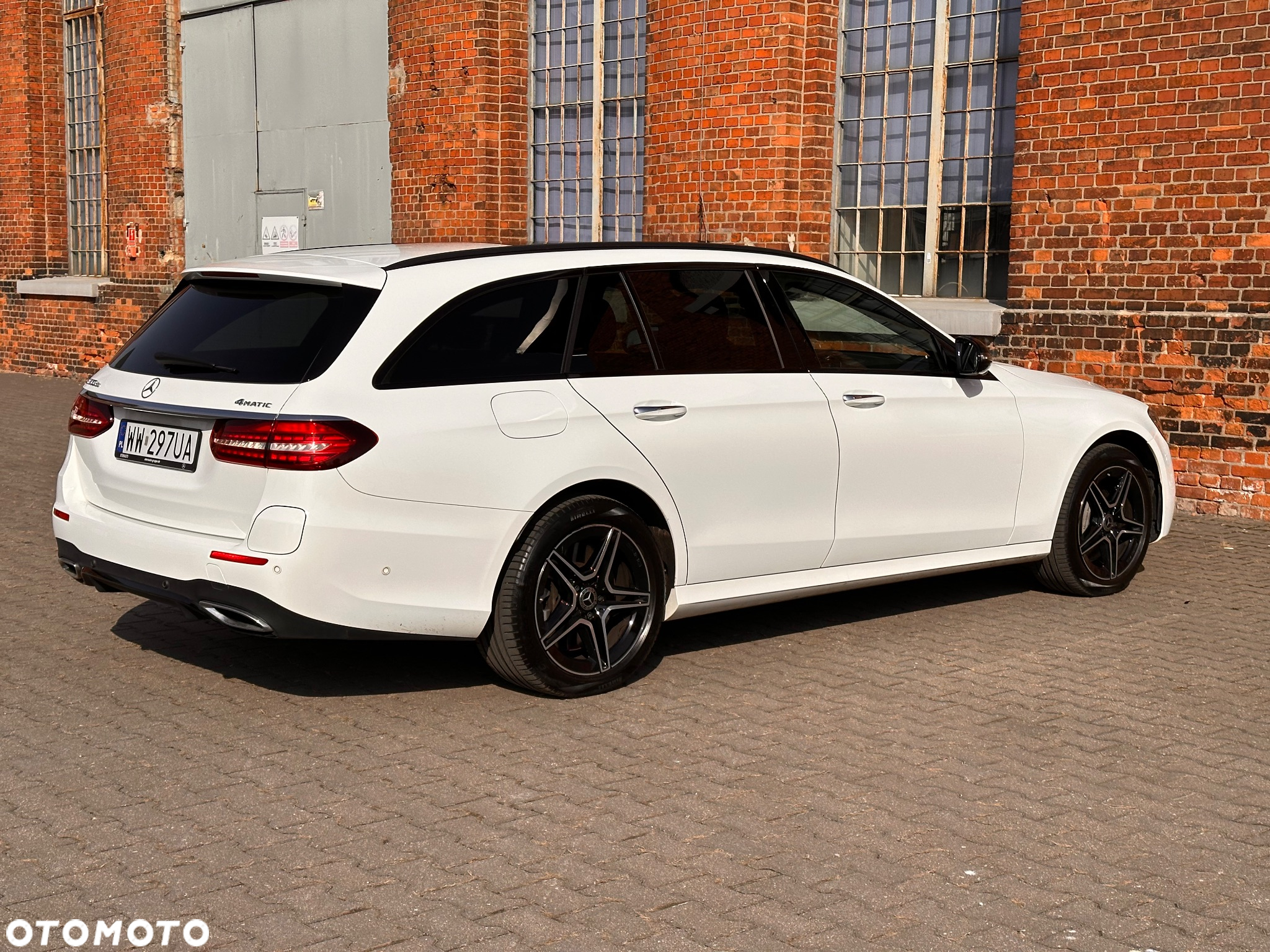 Mercedes-Benz Klasa E 300 de PHEV 4-Matic AMG 9G-Tronic - 8