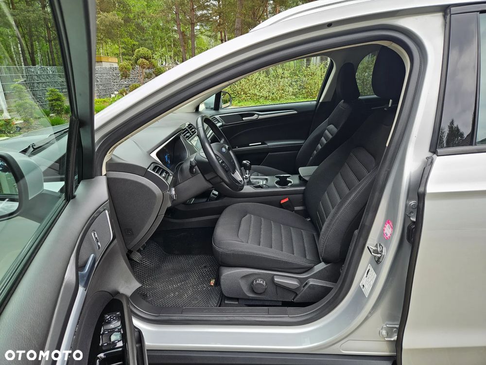 Ford Mondeo 2.0 TDCi Ambiente - 18