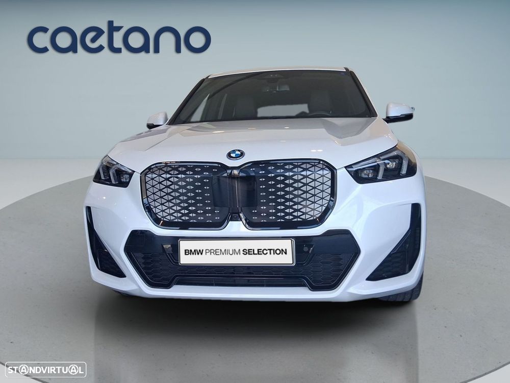 BMW iX1 eDrive20 Pack Desportivo M Pro - 2