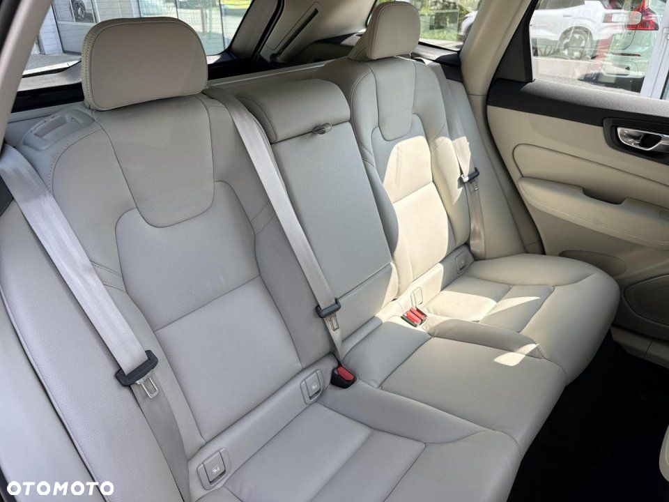 Volvo XC 60 - 11