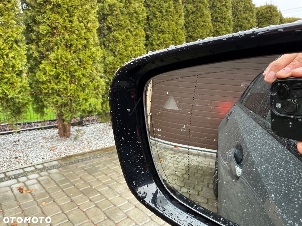 BMW Seria 3 320d M Sport - 34