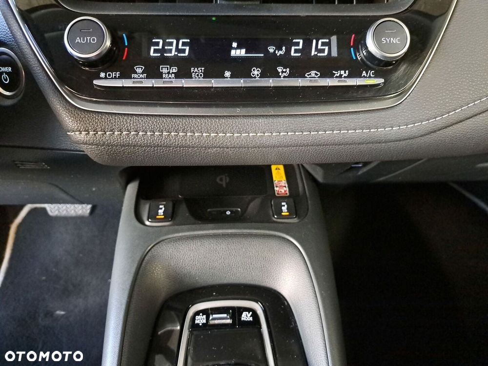 Toyota Corolla 1.8 Hybrid Comfort - 27