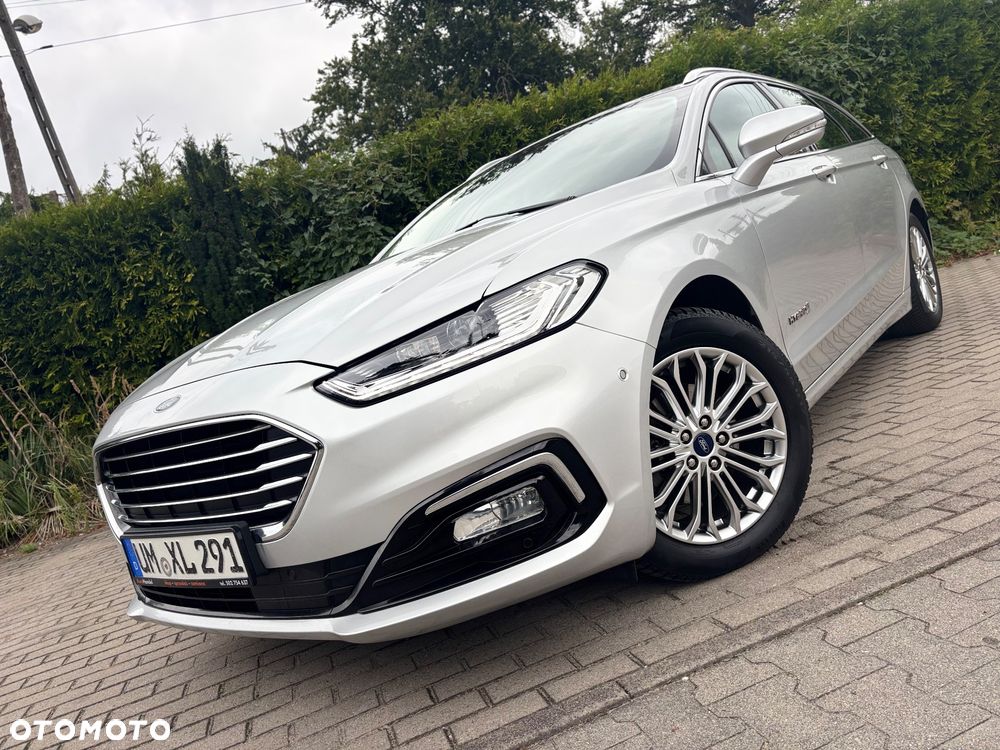 Ford Mondeo 2.0 Hybrid Titanium - 1