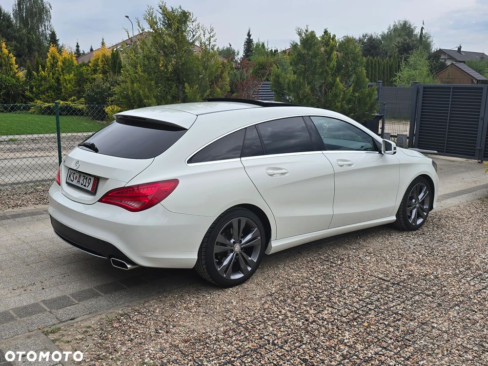 Mercedes-Benz CLA 180 Peak Edition - 8
