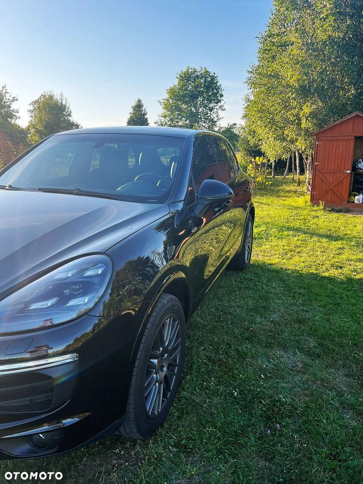 Porsche Cayenne Platinum Edition - 14