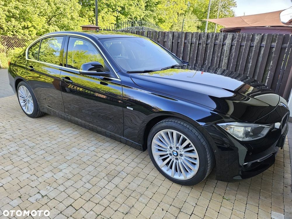 BMW Seria 3 335d xDrive Luxury Line - 15