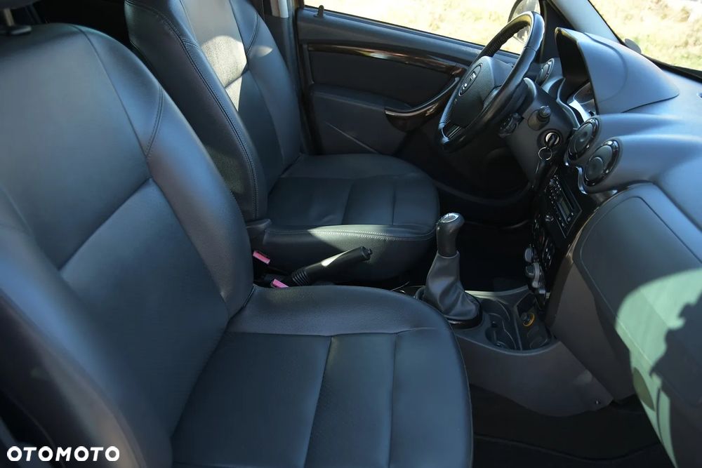 Dacia Duster 1.6 SL Aventure - 21