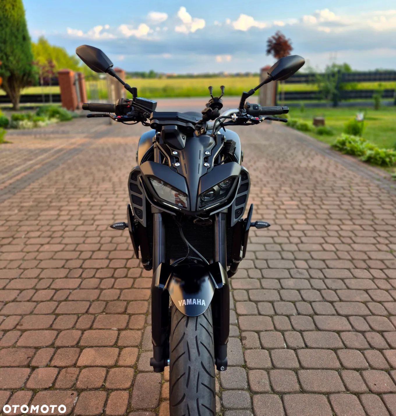 Yamaha MT - 1