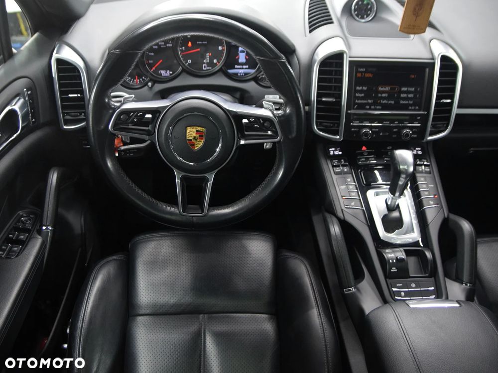 Porsche Cayenne Platinum Edition - 22