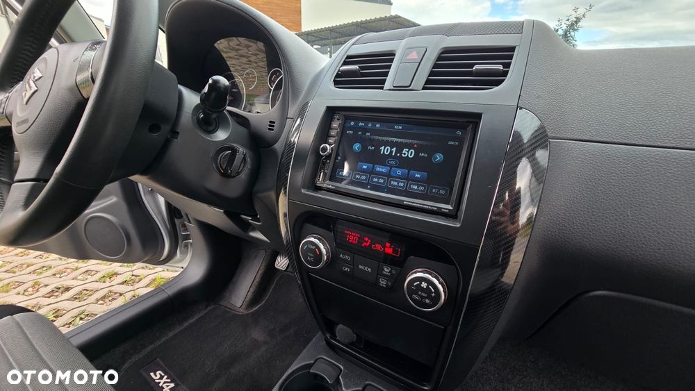 Suzuki SX4 1.6 Comfort - 20