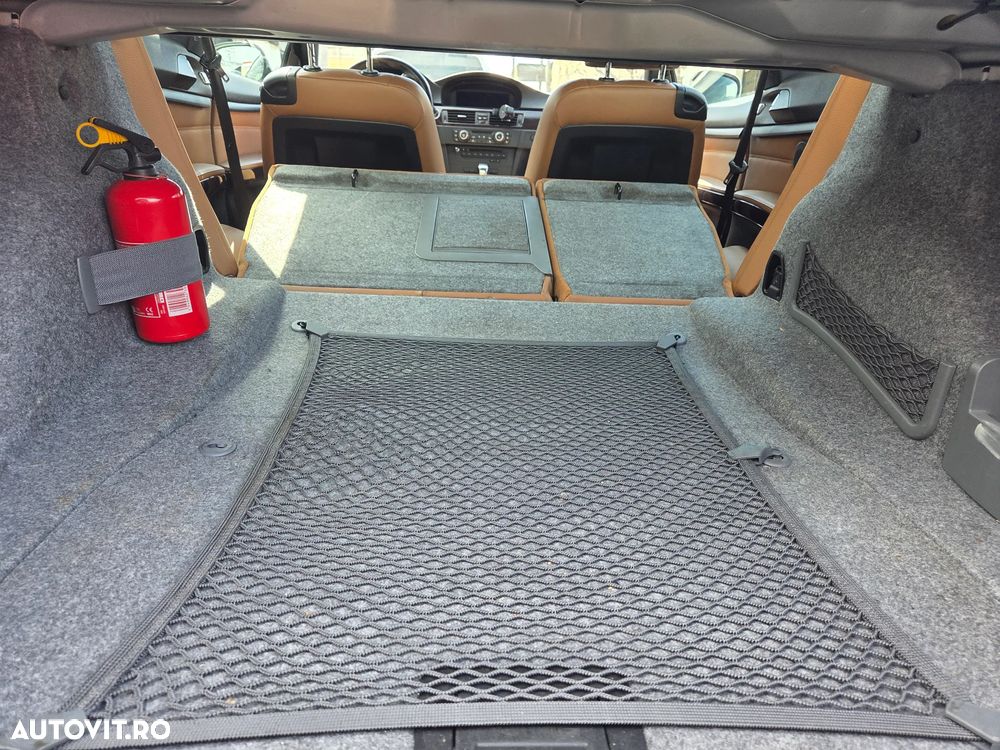 BMW Seria 3 320d - 22