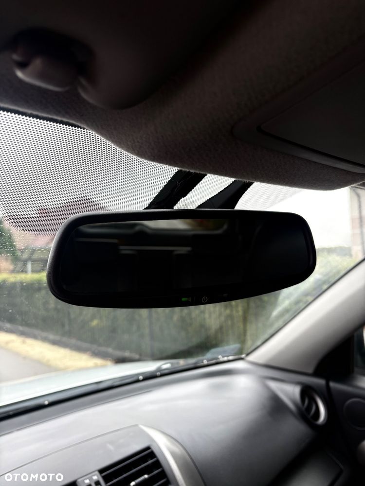 Toyota RAV4 2.2 D-4D Prestige - 28