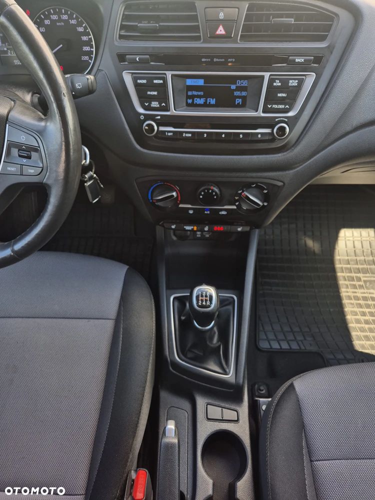 Hyundai i20 1.2 Comfort - 12