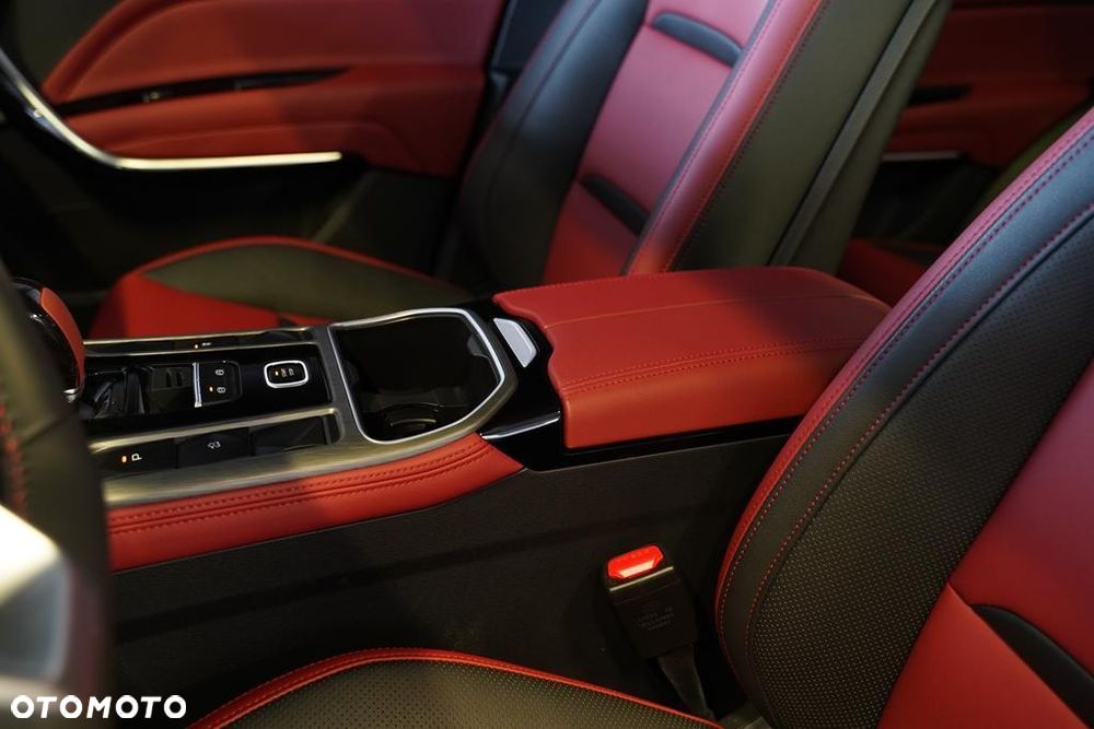 Bestune T77 1.5T Business DCT - 25