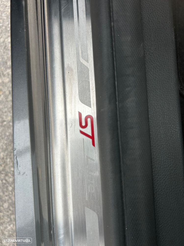 Ford Focus 1.0 EcoBoost MHEV ST-Line - 21