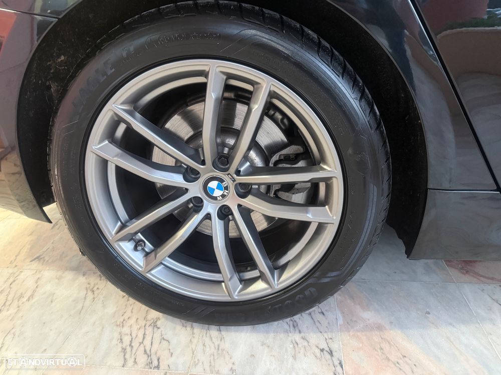 BMW 520 d Pack Desportivo M Auto - 18