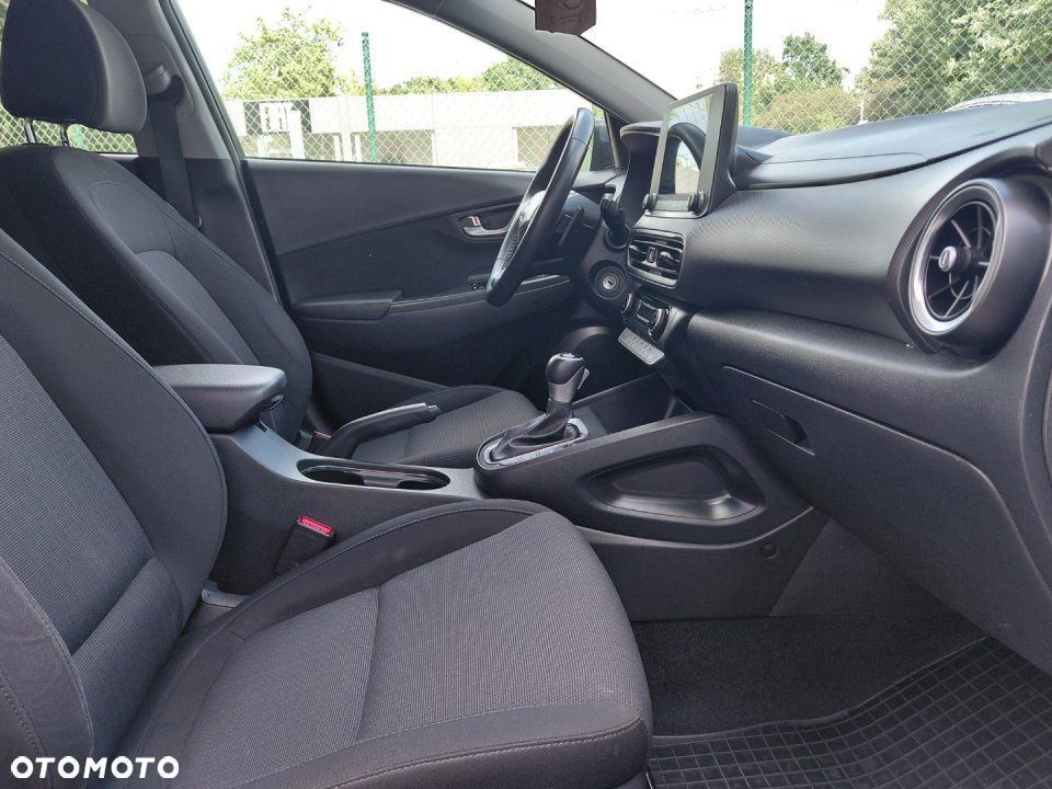 Hyundai Kona - 30