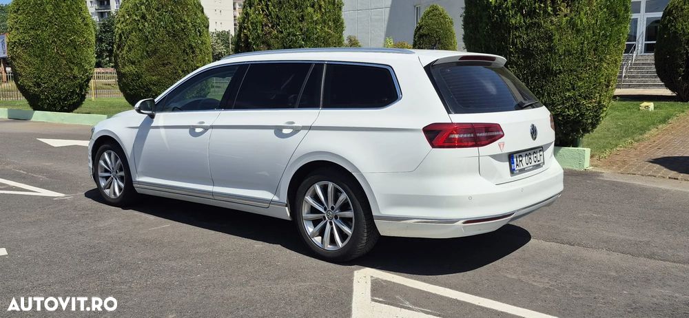 Volkswagen Passat - 4