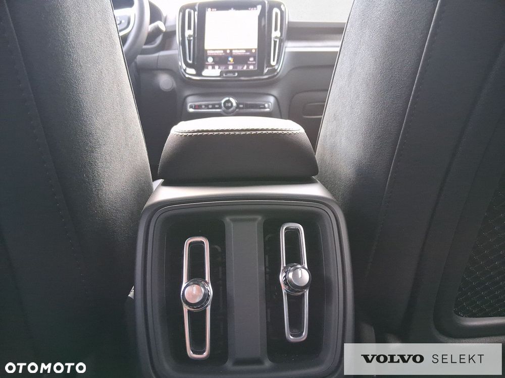 Volvo XC 40 - 26