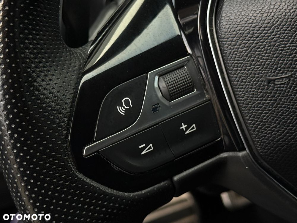 Peugeot 3008 BlueHDi 180 Stop & Start EAT8 GT - 19