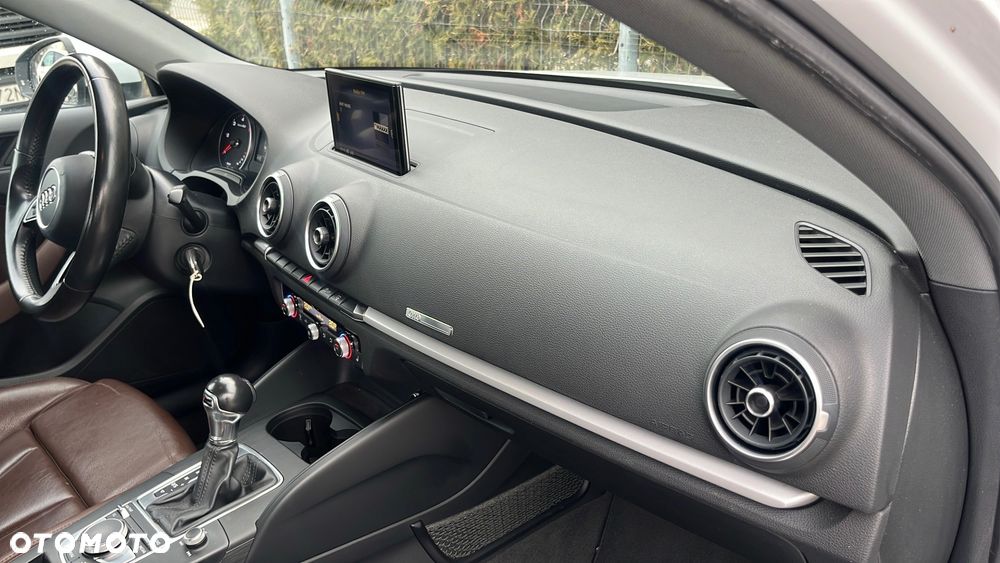 Audi A3 Limousine 1.6 TDI S tronic - 12