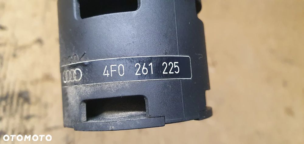 Przewód rurka webasto Audi A6 C6 4F0261225 - 7