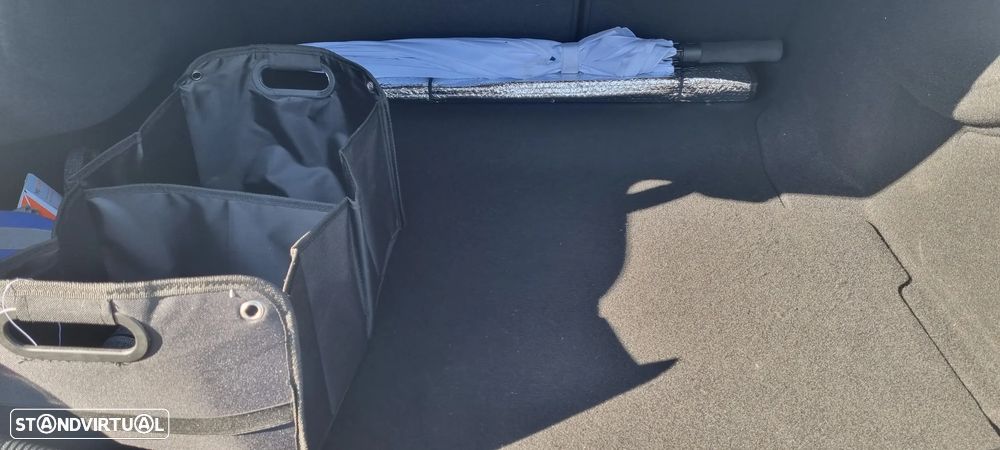 Mercedes-Benz E 250 CDI DPF BlueEFFICIENCY 7G-TRONIC Avantgarde - 27