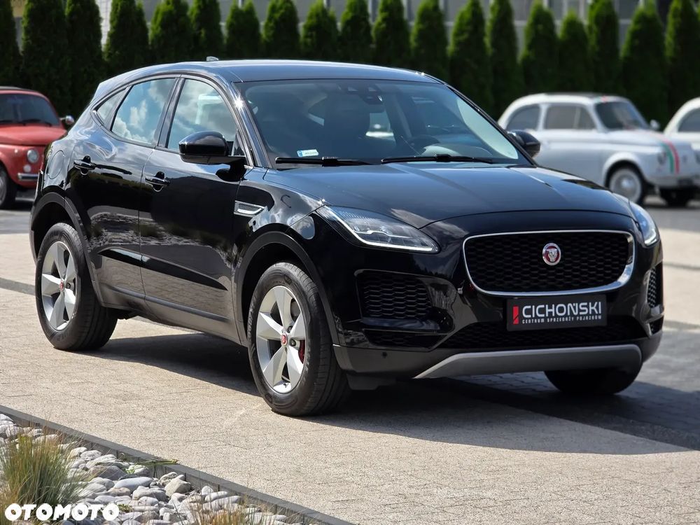 Jaguar E-Pace 2.0 i4P AWD R-Dynamic SE - 11