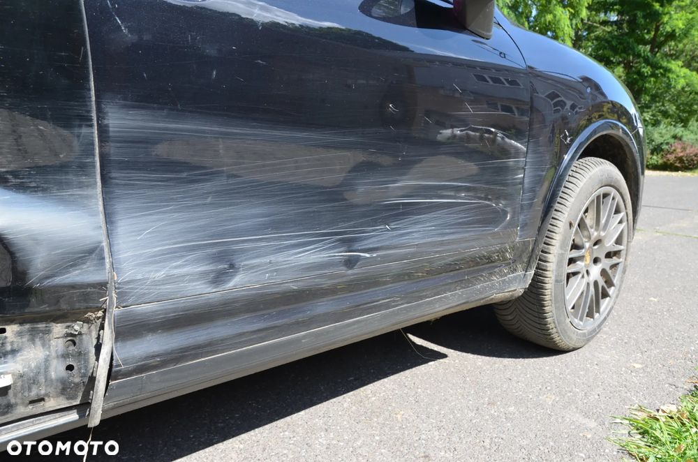 Porsche Cayenne Platinum Edition - 15