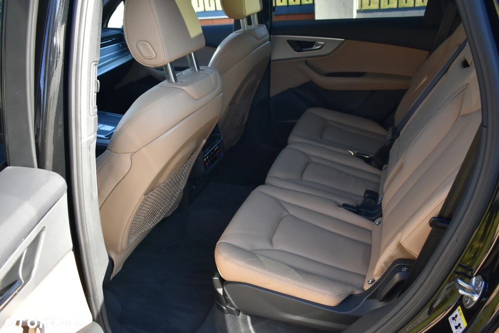 Audi Q7 - 24