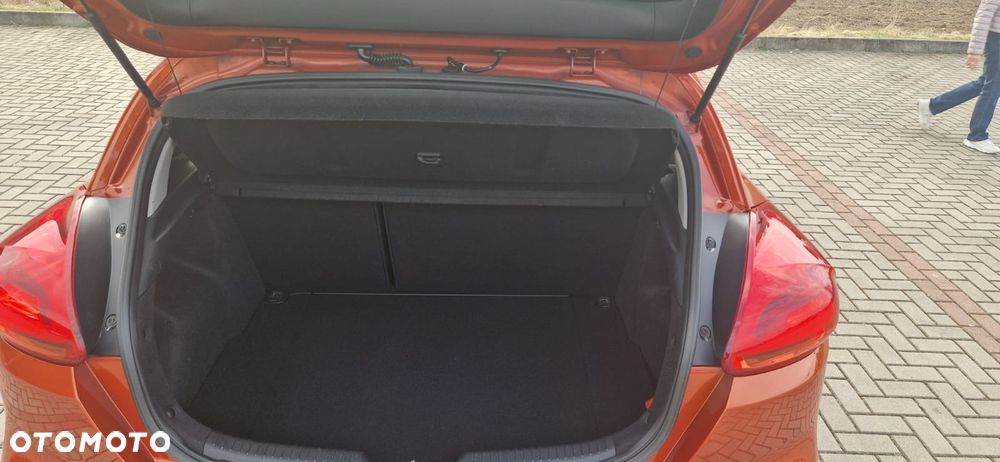 Kia Ceed 1.6 GDI L DCT - 9