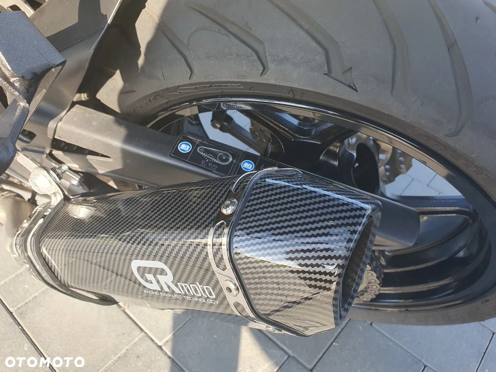 Kawasaki Ninja 1000 SX - 6