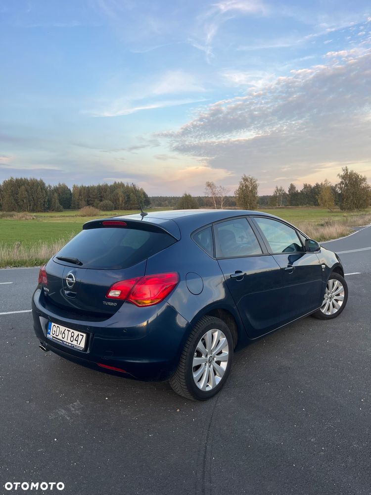 Opel Astra 1.4 Turbo - 2