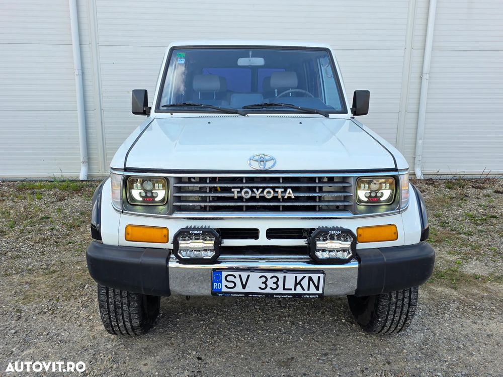 Toyota Land Cruiser - 2