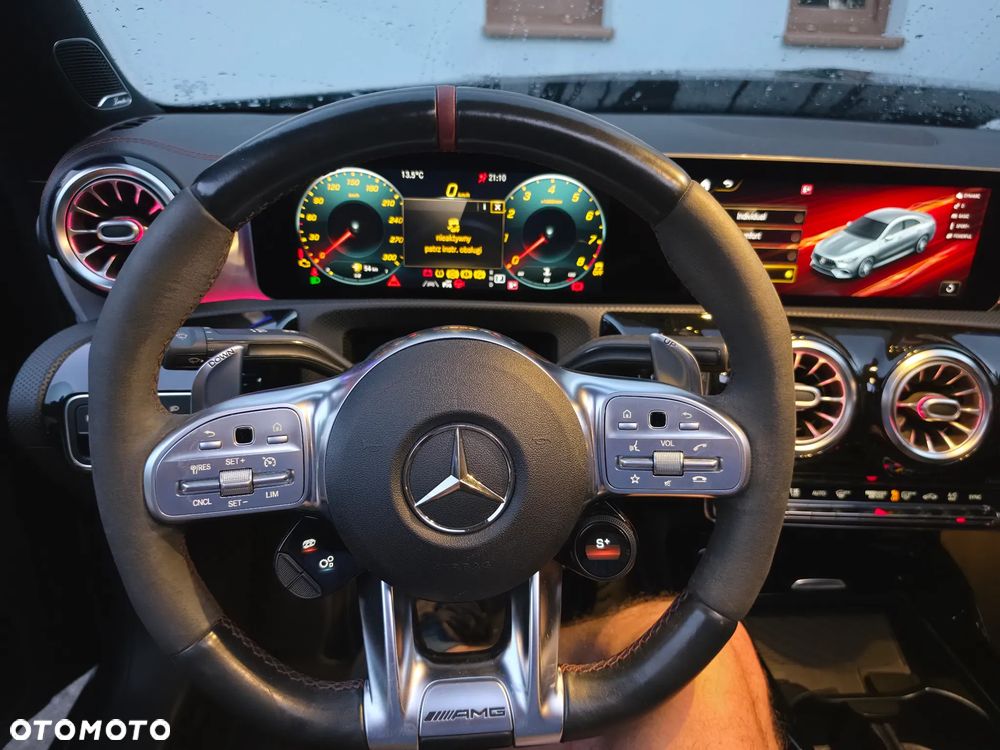Mercedes-Benz CLA - 22